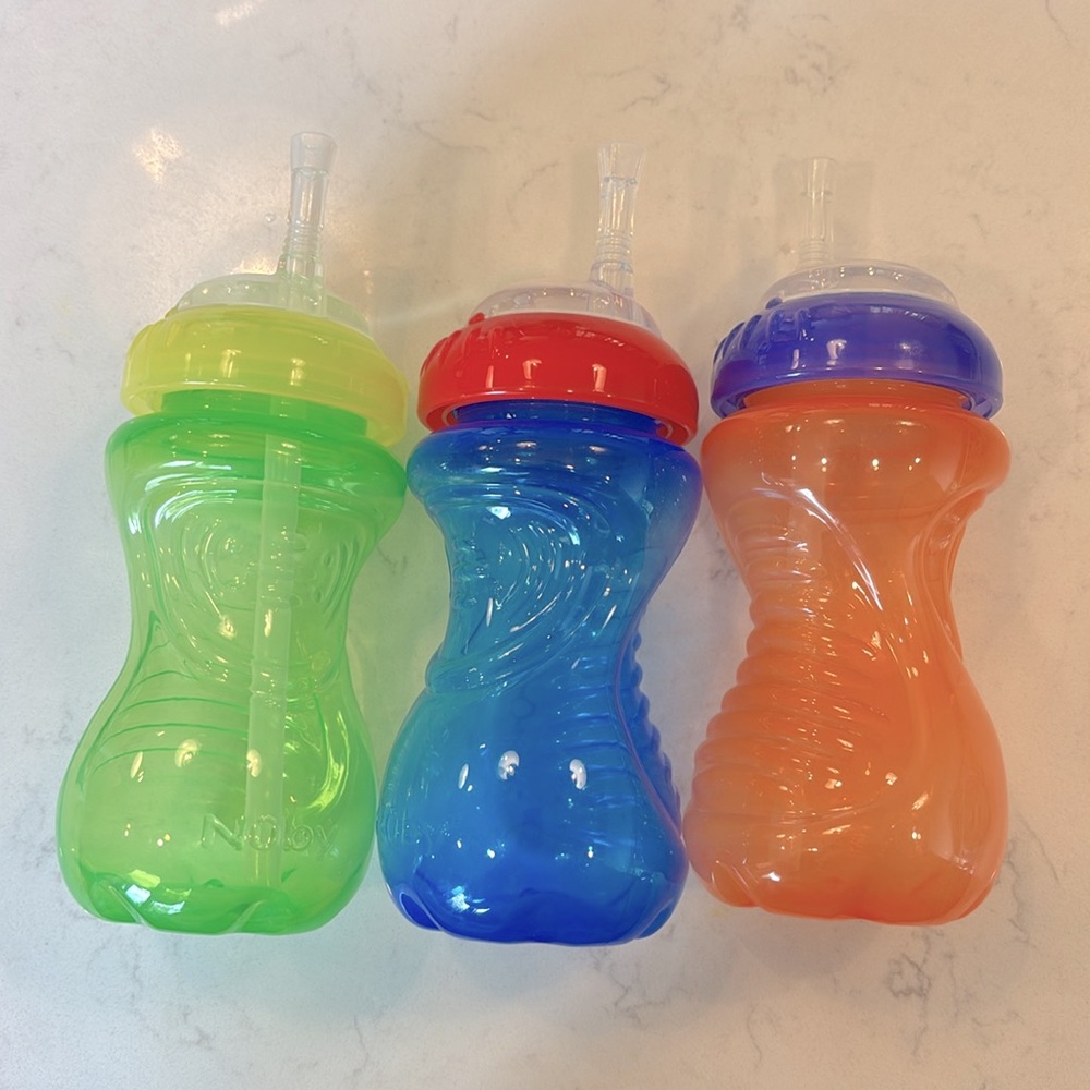 Nuby No-Spill Sippy Cup with Flex Straw - (3-Pack) 10-Ounce Bottles